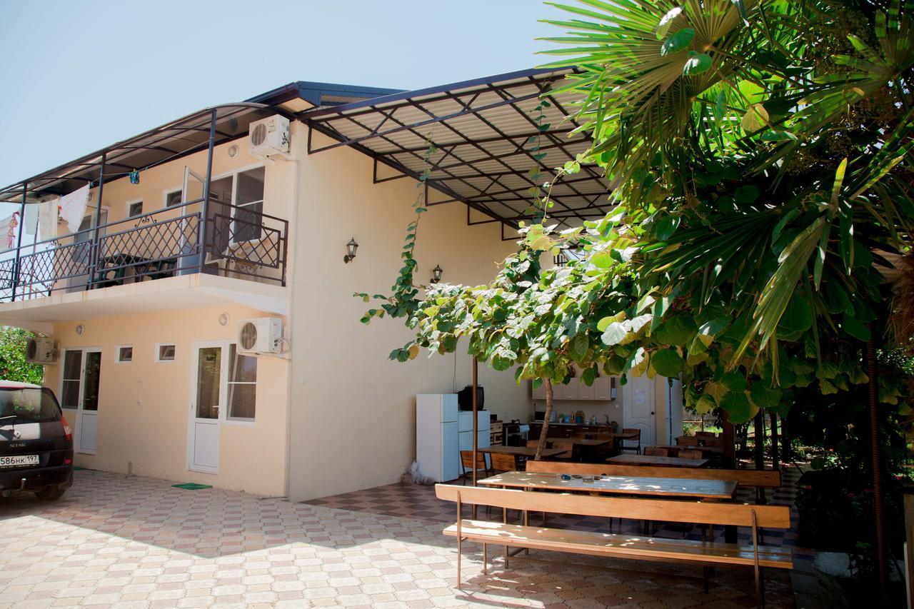 Palma Hotel Alakhadzi Exterior photo